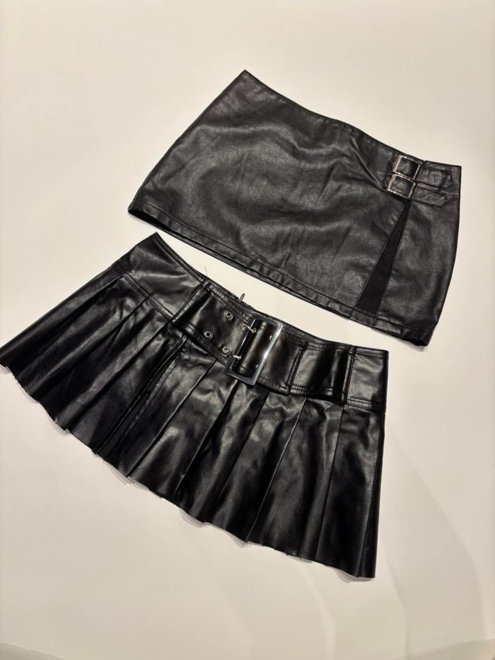 SHEIN Black Faux Leather Pleated Mini Skirt with Wide Buckle Belt Bundle